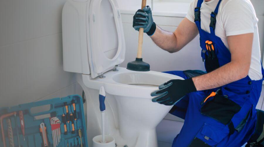 Local expert plumbing services in Climbing Hill, IA